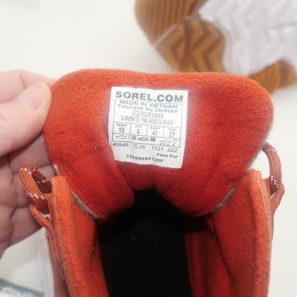 NEW Sorel Women's 10 Kinetic Breakthru Caribou Waterproof Red Chalk - Picture 8 of 8